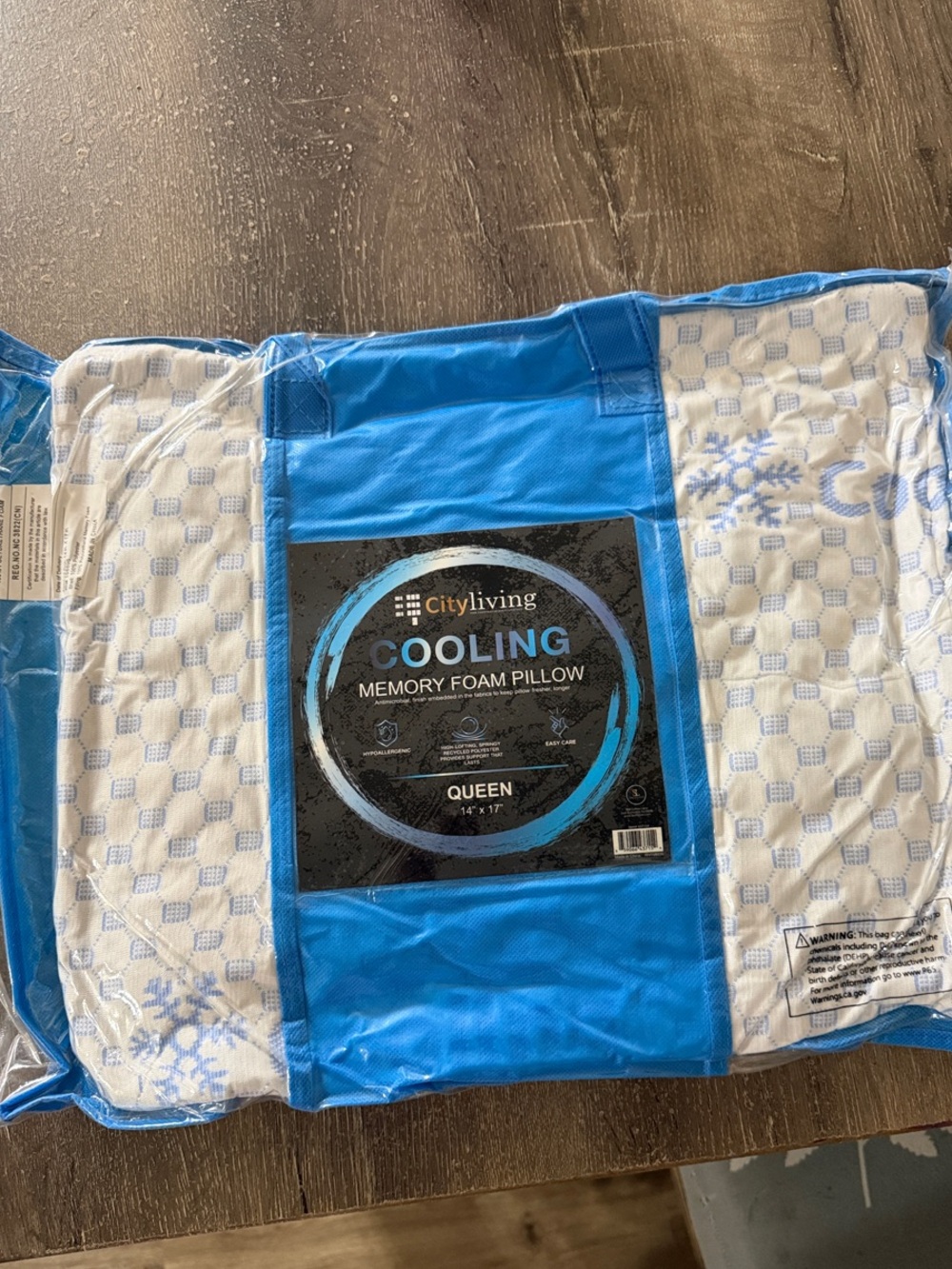 Cooling Memory Foam Pillow - White & Blue (Queen)